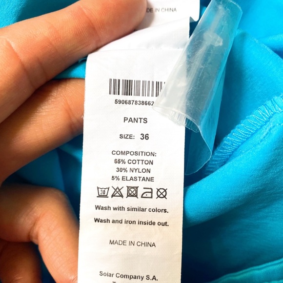 Vibrant Blue Cropped Ankle Pants with Relaxed Fit - Picture 7 of 8